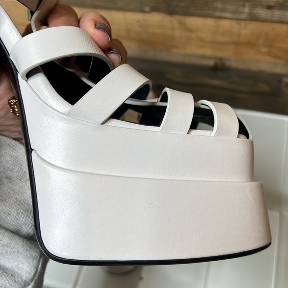 Versace La Medusa White Platform Sandal Heels - Picture 10 of 16